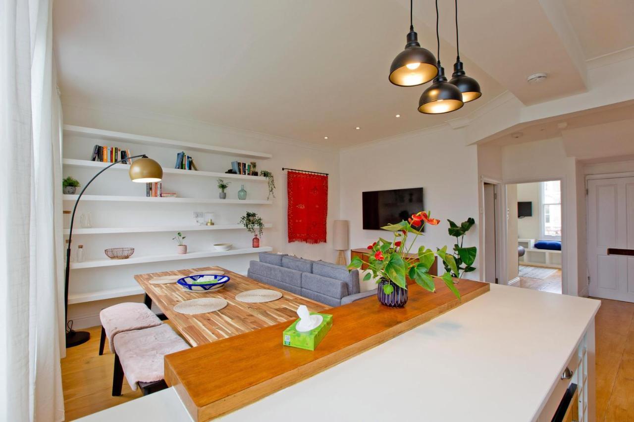 4 Bed Duplex Garden Views * Londres